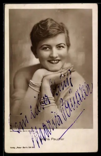 AK Schauspielerin Maria Paudler lächelnd im Porträt, Autograph