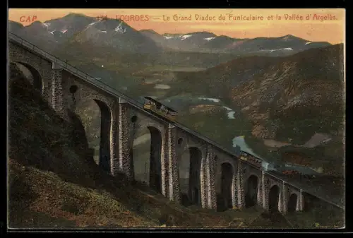 AK Lourdes, Le Grand Viaduc du Funiculaire et la Vallée d`Argéles, Bergbahn