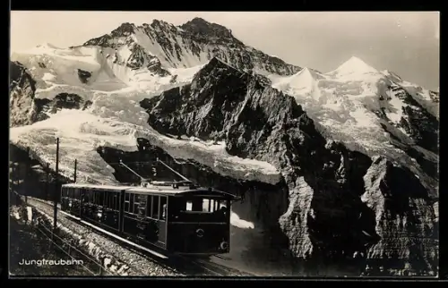 AK Jungfraubahn vor Bergen