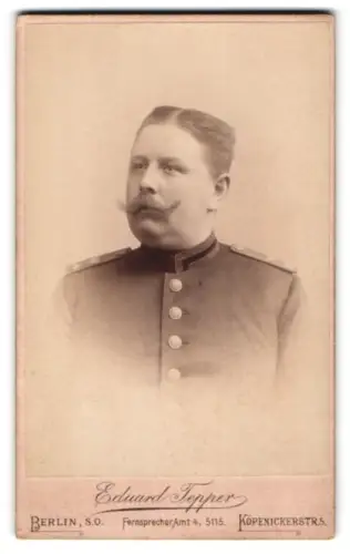 Fotografie Eduard Tepper, Berlin, Köpenickerstr. 5, Unteroffizier in Uniform