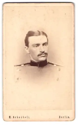 Fotografie H. Schnäbeli, Berlin, Schiffbauerdamm 25, Offizier Elters vom Feld-Art.-Rgt. Nr. 21 mit Band zum EK II 1870