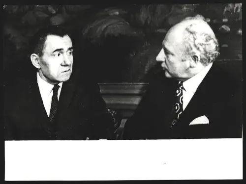 Fotografie Bundesaussenminister Walter Scheel und sowjetischer Amtskollege Andrey Gromyko in Moskau