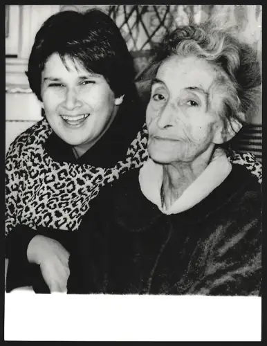 Fotografie Yelena Bonner, Ehefrau des Dissidenten Andrei Sacharow im Portrait im Jahr 1985