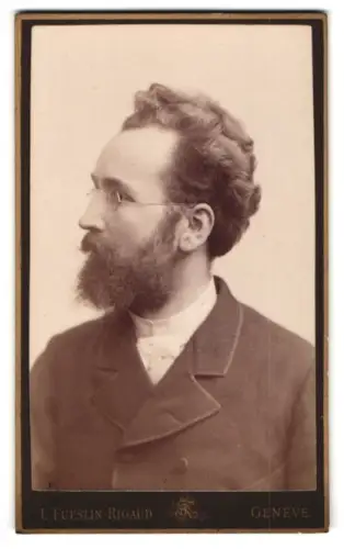 Fotografie L. Fueslin-Rigaud, Genève, Cours de Rive 13, Otto M. im Profil