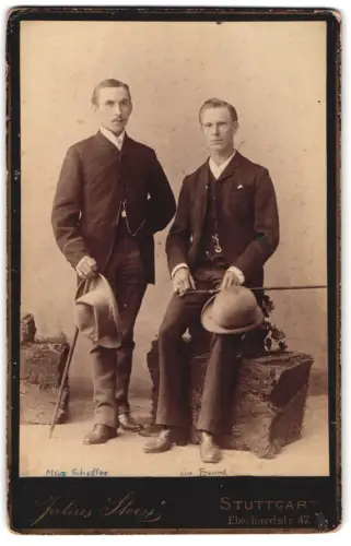 Fotografie Julius Stoess, Stuttgart, Eberhardstr. 47, Max Scheller mit einem Freund