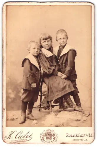 Fotografie K. Culie, Frankfurt a. M., Hochstr. 32, Helmut, Hedi und Walther als Kinder im Jahr 1900