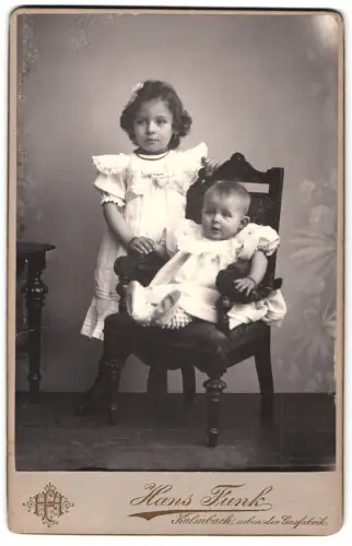 Fotografie Hans Funk, Kulmbach, neben der Gasfabrik, Zwei Kinder in eleganter Kleidung, dabei Rosa Schultheiss