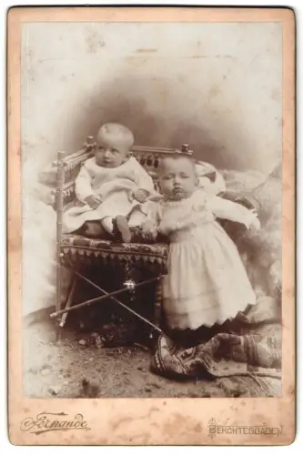 Fotografie Fernande, Berchtesgaden, Portrait der Kleinkinder der Familie Christoph, 1893