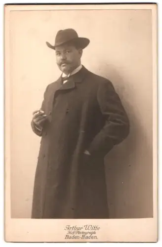 Fotografie Arthur Witte, Baden-Baden, Lichtenthaler Allee, Porträt des Herrn Oscar Fang, Ettenheim Sept. 1909