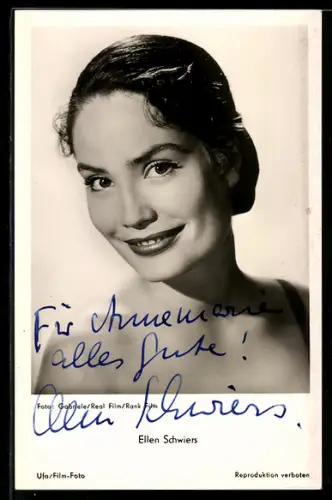 AK Schauspielerin Ellen Schwiers lächelnd in Kamera schauend, Autograph
