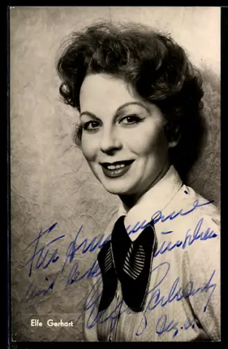 AK Schauspielerin Elfe Gerhart mit breitem Lächeln, Autograph