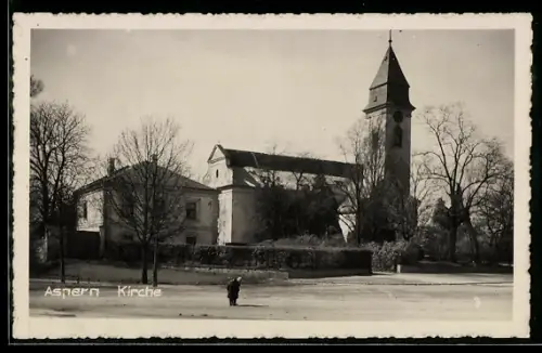 AK Wien, Aspern, Blick zur Kirche