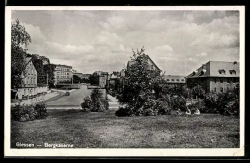 AK Giessen, Bergkaserne mit Strasse