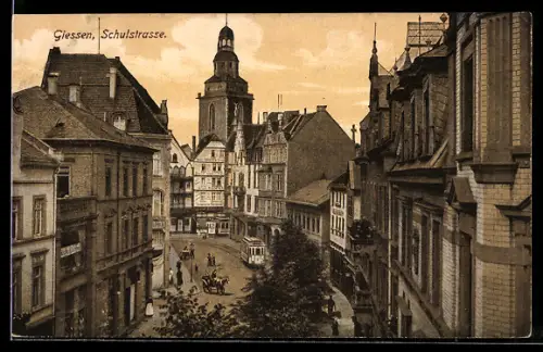 AK Giessen, Schulstrasse mit Strassenbahn