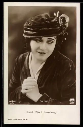 AK Schauspielerin Pola Negri mit Hut