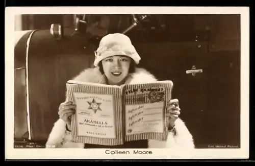 AK Schauspieler Colleen Moore beim Lesen des Film Express