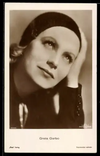 AK Schauspielerin Greta Garbo mit sehensüchtigem Blick