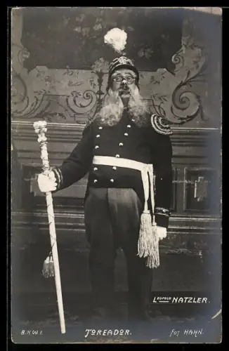 AK Operette Toreador, Leopold Natzler in einer Szene