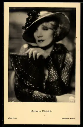AK Schauspielerin Marlene Dietrich mit Fächer
