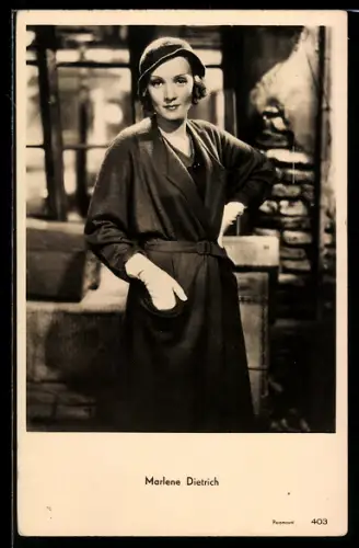 AK Schauspielerin Marlene Dietrich mit Hut