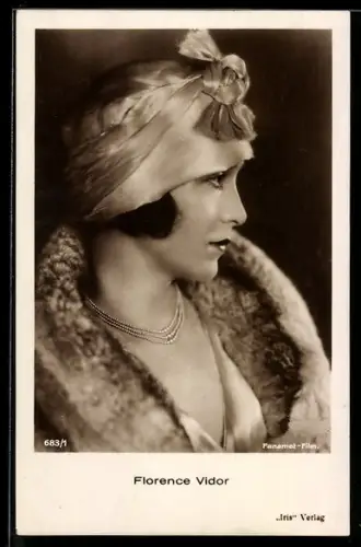 AK Florence Vidor mit Pelzkragen und Hut, Portrait