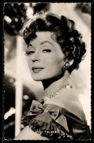 AK Portrait Schauspielerin Lilli Palmer, Film Eine Frau die weiss was sie will