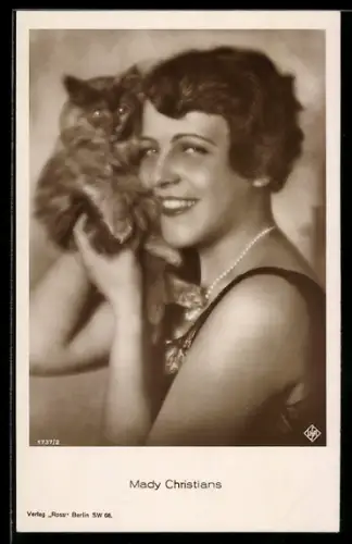 AK Schauspielerin Mady Christians mit Katze
