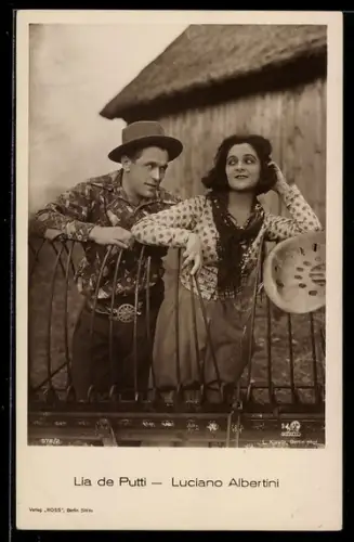 AK Schauspielerin Lia de Putti mit dem Schauspieler Luciano Albertini