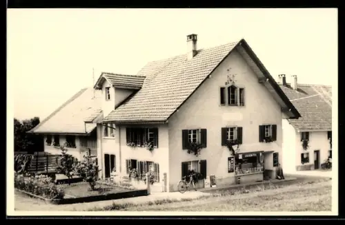Foto-AK Remetschwil, Lebensmittel-Geschäft im Ort