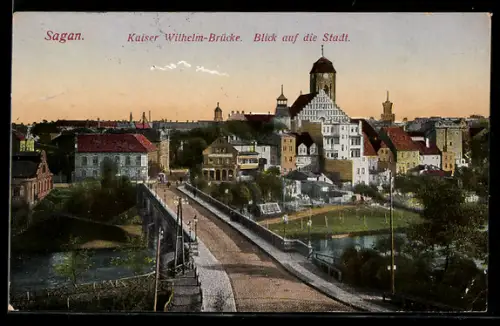 AK Sagan, Kaiser Wilhelm-Brücke mit Blick auf die Stadt