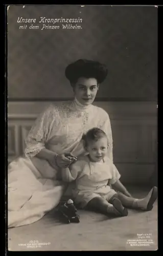 AK Kronprinzessin mit dem Prinzen Wilhelm