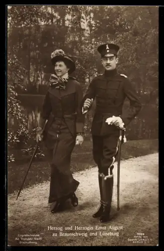 AK Herzog Ernst August und Herzogin Viktoria Luise von Braunschweig und Lüneburg