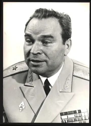 Fotografie Generalmajor des Heeres Wladimirowitsch Knyrkow in Uniform 1976
