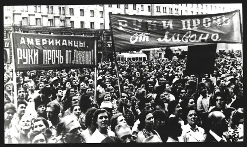 Fotografie Ansicht Moskau, Demonstration vor der US-Botschaft in Moskau