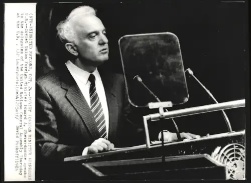 Fotografie Sowjet. Minister Eduard A. Shevardnadze spricht zu der United Nations Versammlung