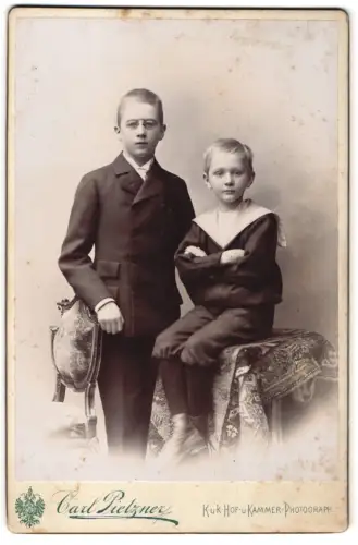 Fotografie Carl Pietzner, Wien, Mariahilferstrasse 3, Egon und Rudi als Kinder