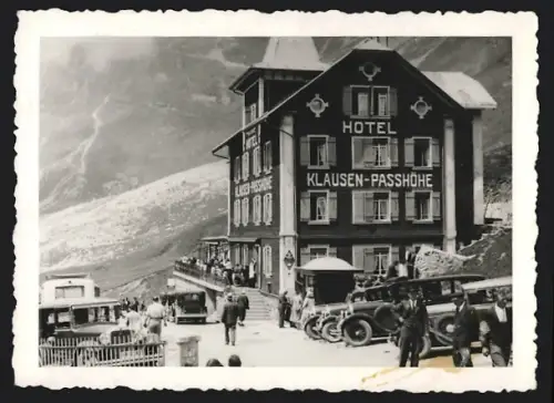 Fotografie unbekannter Fotograf, Ansicht Unterschächen, Hotel Klausen-Passhöhe