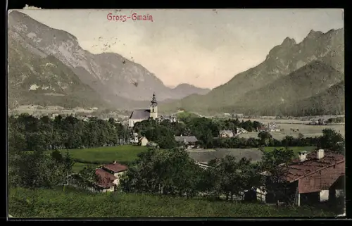 AK Gross-Gmain, Dorf mit Kirche und Bergpanorama
