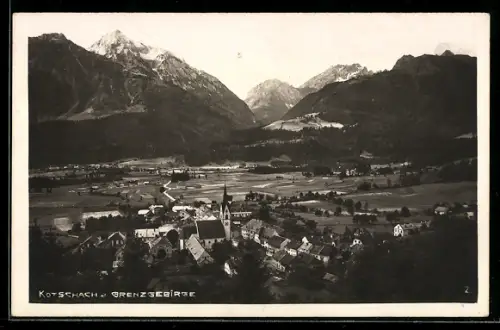 AK Kötschach, Totalansicht mit Grenzgebirge