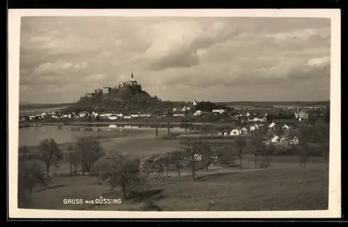 AK Güssing /Burgenland, Panorama mit Burg und Ort