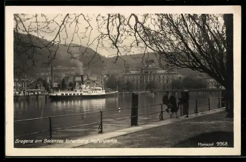 AK Bregenz am Bodensee, Hafenpartie mit Dampfer
