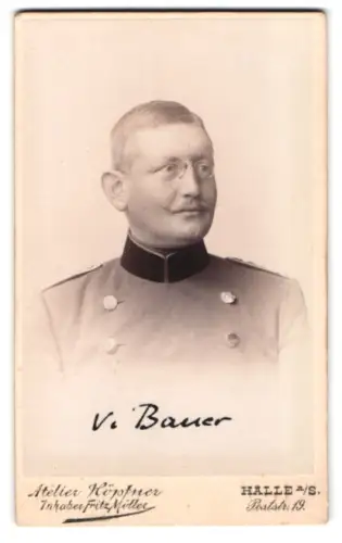 Fotografie Atelier Höpfner, Halle a. S., Poststr. 19, Hauptmann von Bauer vom Artillerie-Regiment Nr. 25 in Uniform