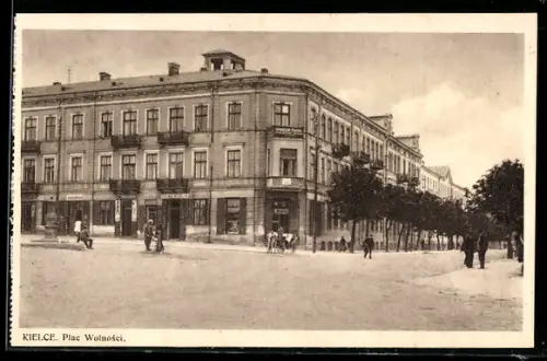 AK Kielce, Plac Wolnosci