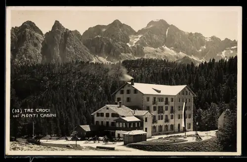 AK Tre Croci, Hotel Tre Croci con i Monti Cadini