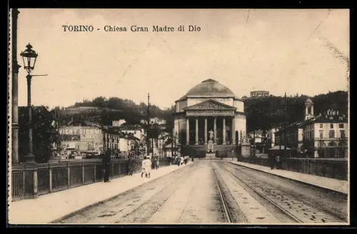 AK Torino, Chiesa Gran Madre di Dio e ponte con lampioni