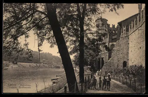 AK Torino, Valentino, Castello Medioevale sul fiume Po
