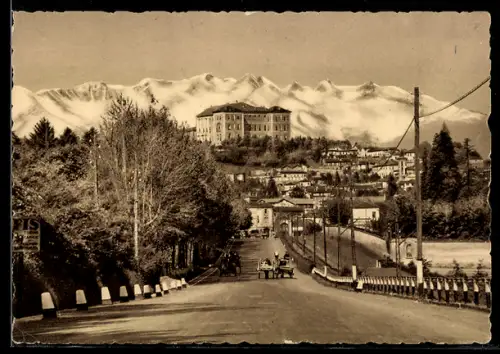 AK Rivoli Torinese, Corso Torino con vista sulle montagne innevate