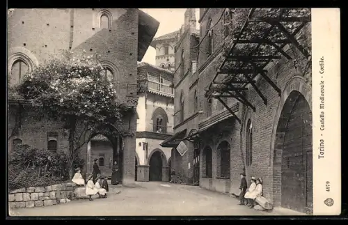 AK Torino, Castello Medioevale e Cortile