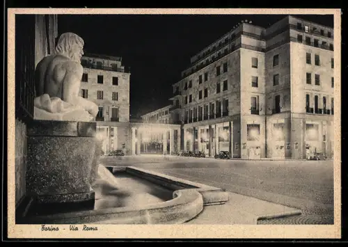 AK Torino, Via Roma di notte con fontana e edifici illuminati