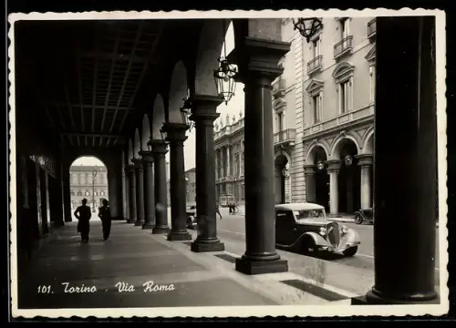 AK Torino, Via Roma con portici e auto d`epoca